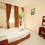 Caretta Apartament *